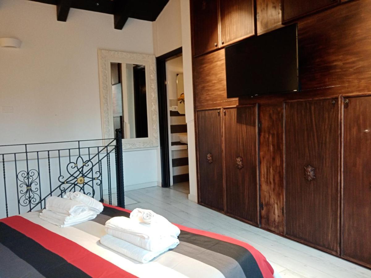 Einaudi 56 Guest House Cagliari Zewnętrze zdjęcie